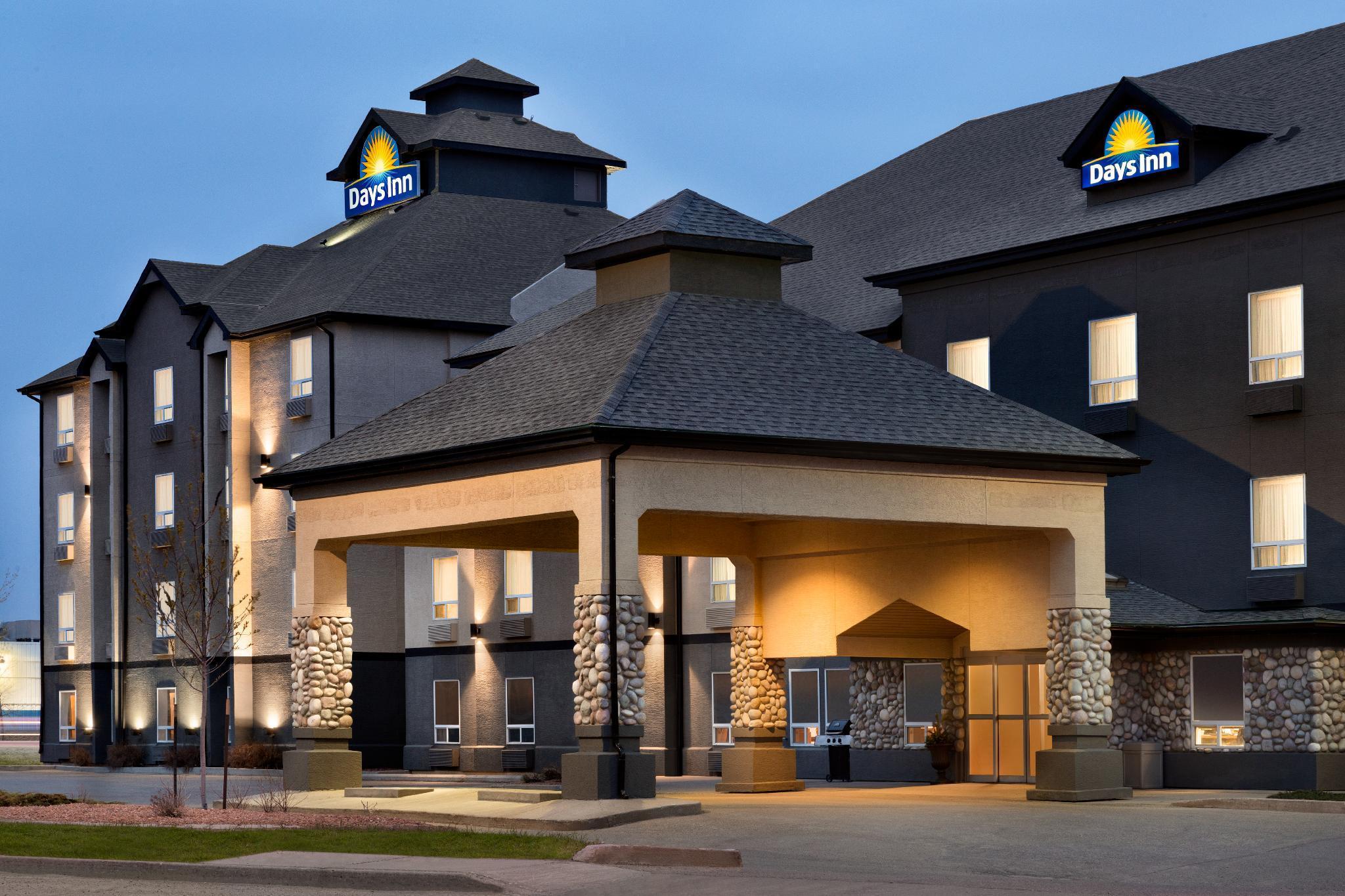 Days Inn By Wyndham Regina Dış mekan fotoğraf