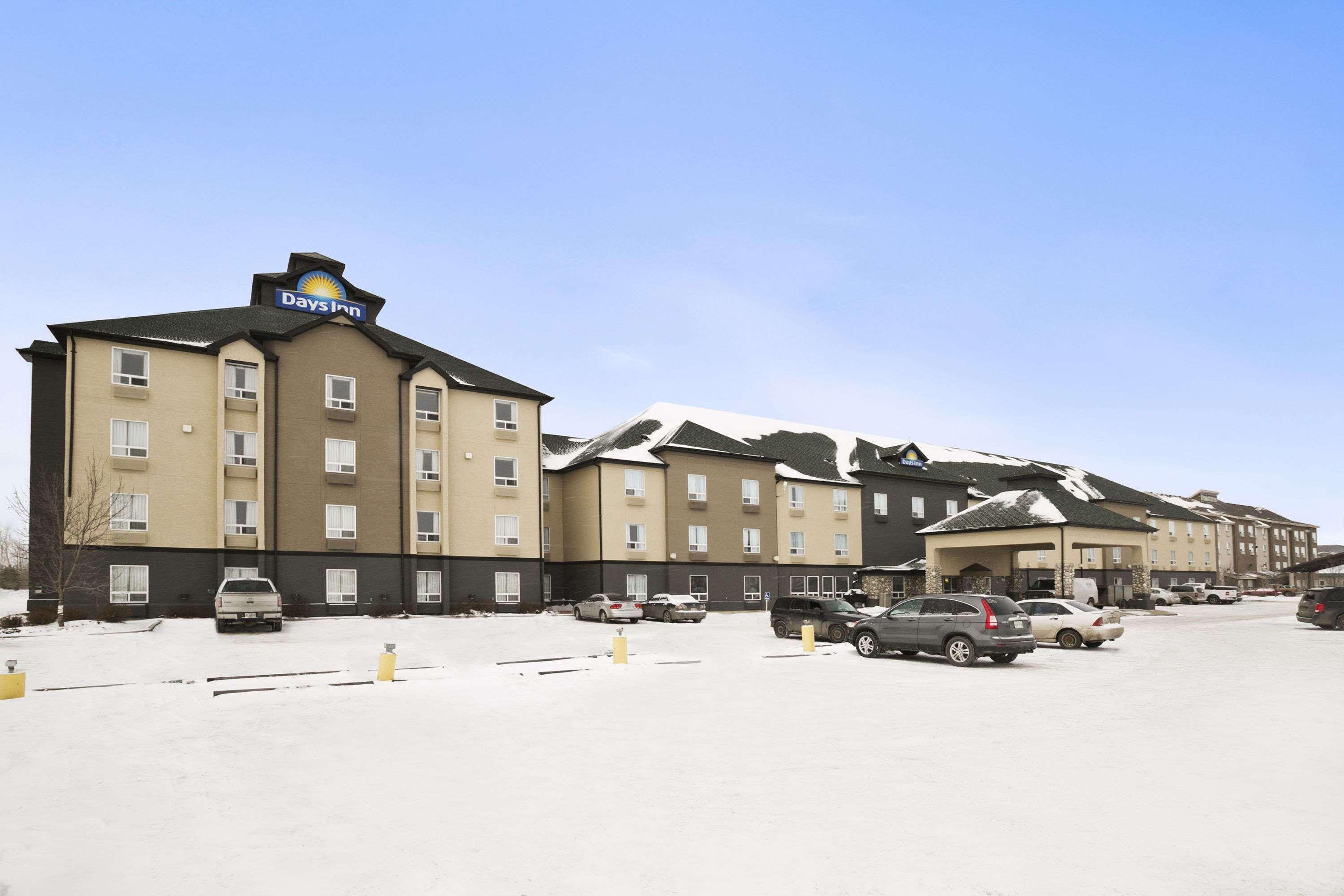 Days Inn By Wyndham Regina Dış mekan fotoğraf