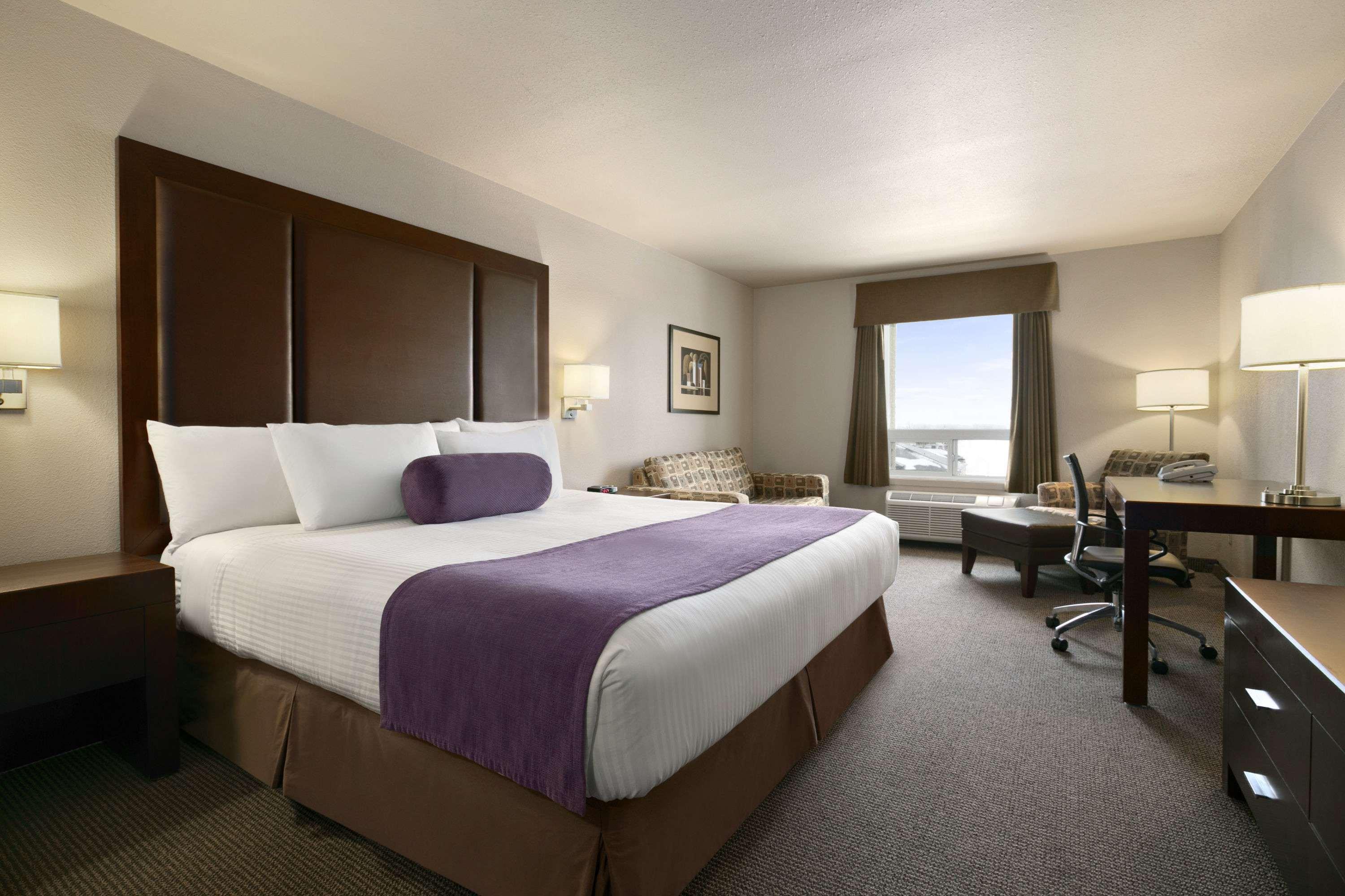Days Inn By Wyndham Regina Dış mekan fotoğraf