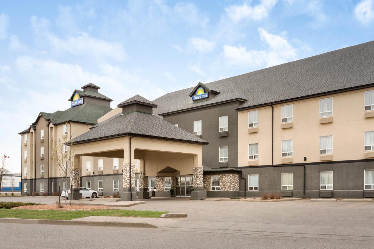 Days Inn By Wyndham Regina Dış mekan fotoğraf