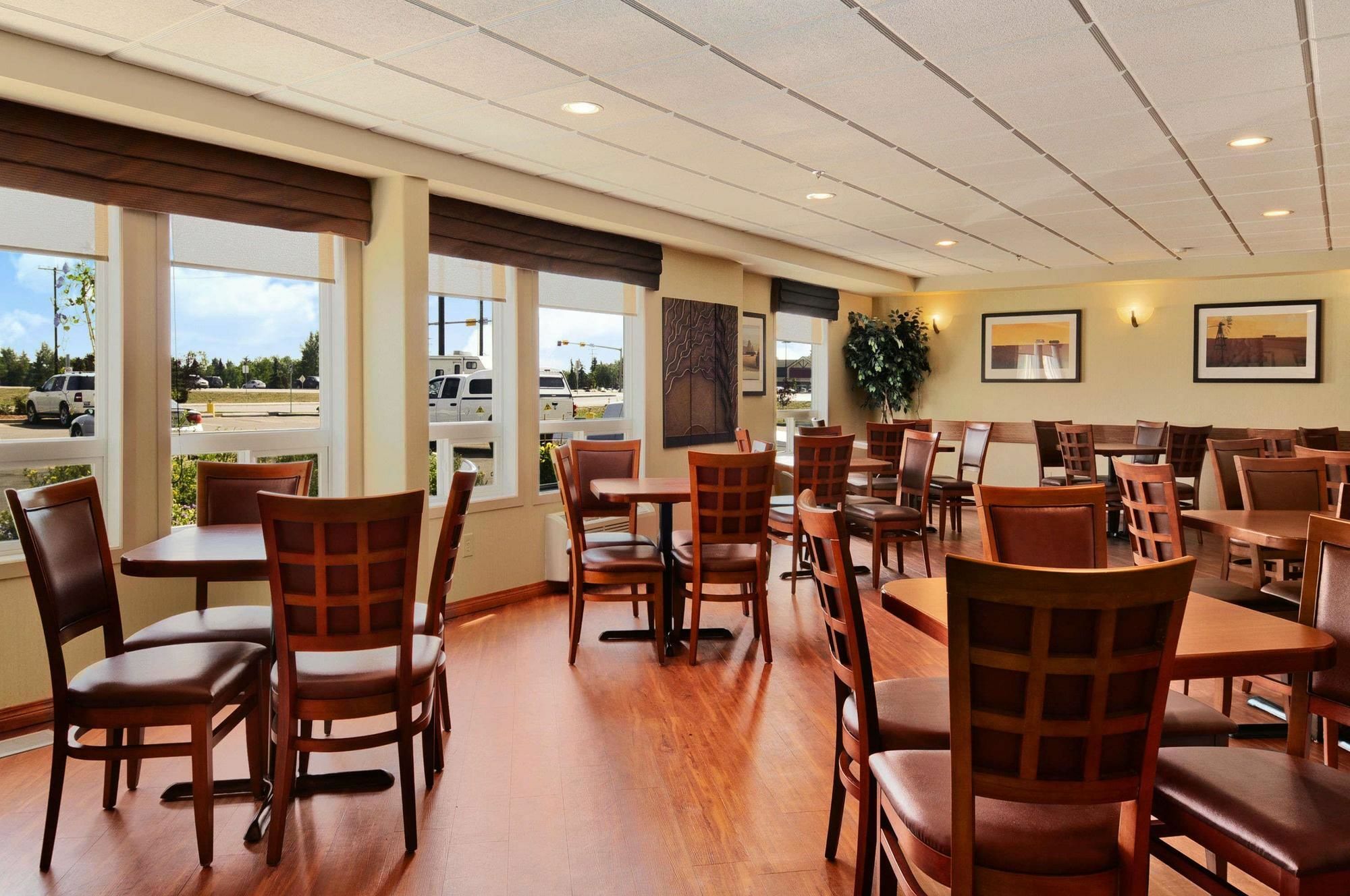 Days Inn By Wyndham Regina Dış mekan fotoğraf